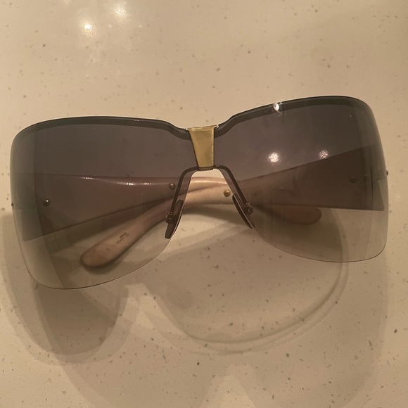 Authentic Gucci sunglasses